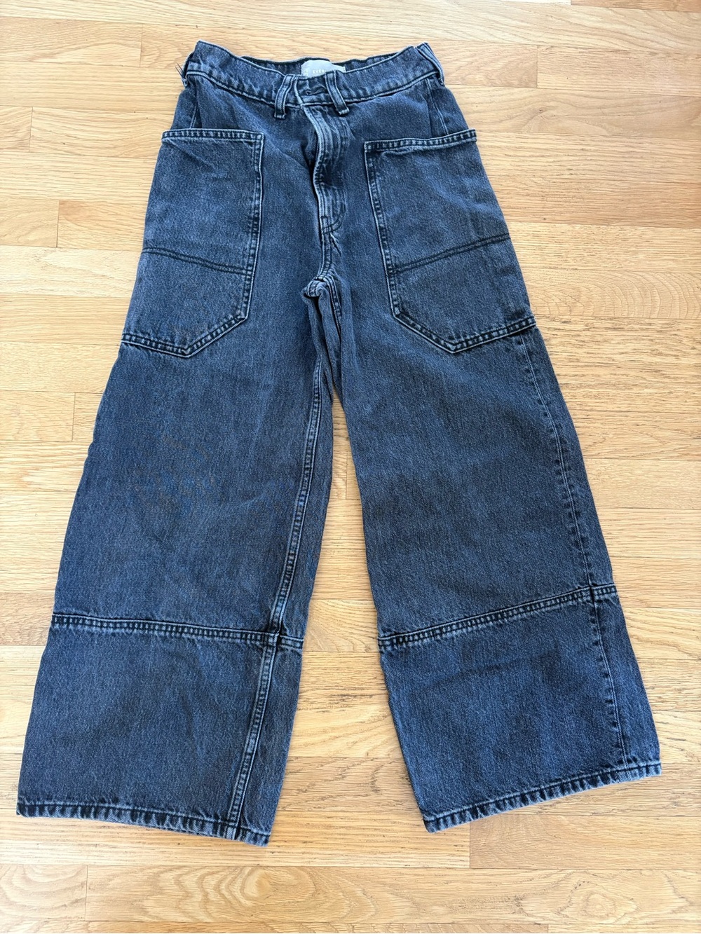 Everlane Way High Gardner Cropped Jean in Black